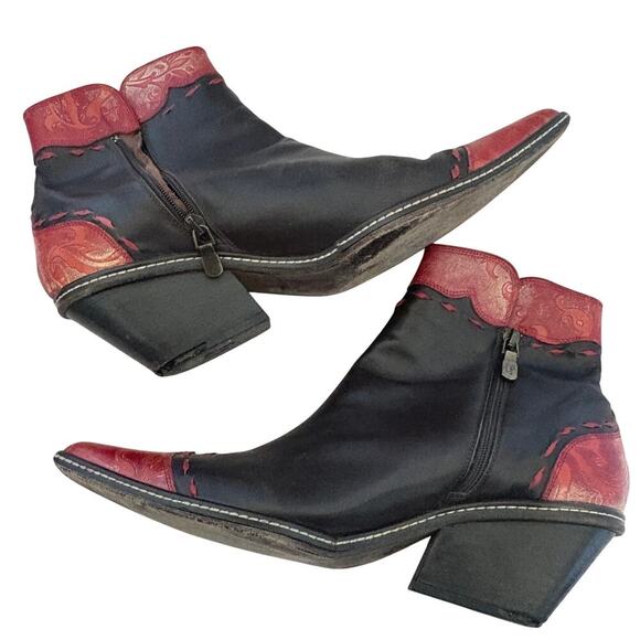 Donald J Pliner Shoes - Vintage leather boots Donald J Pliner Hinda western coastalcowgirl witchy -FLAW